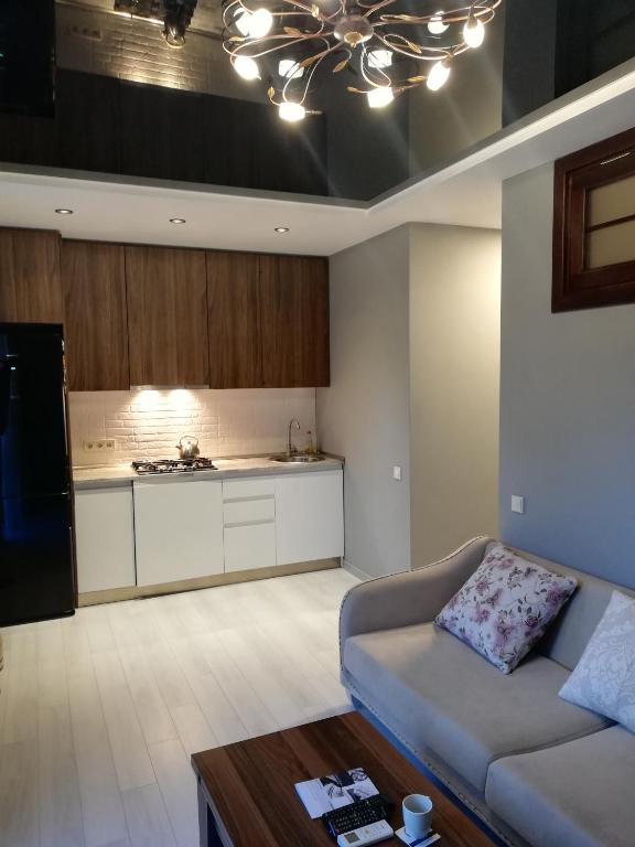 Mamuka House room 5